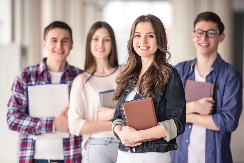 studentswithbooks
